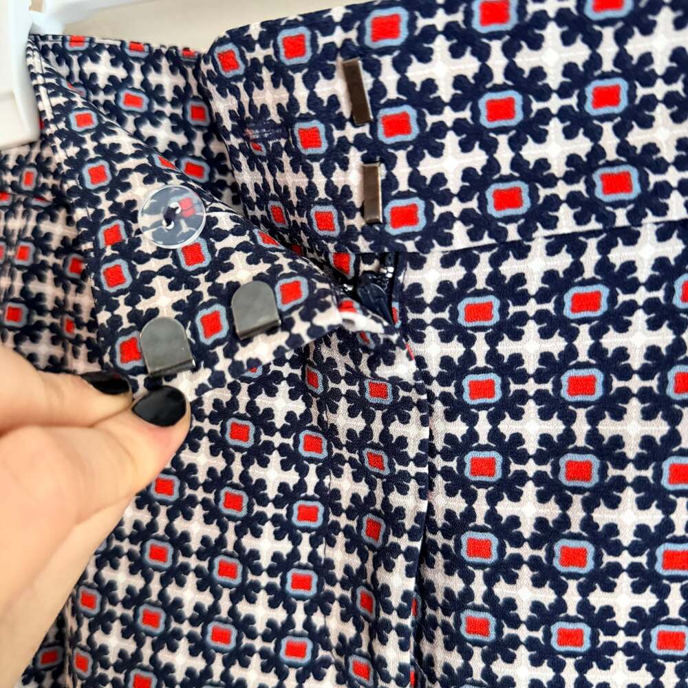 Ann Taylor Casual Dress Super High Rise Shorts Woman's Size 10 - Picture 3 of 7